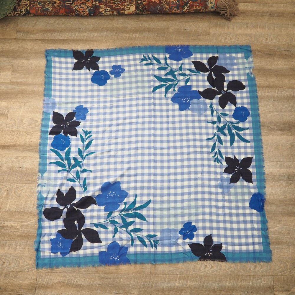 !! Ann Taylor Loft Gingham Floral Scarf - Picture 2 of 4